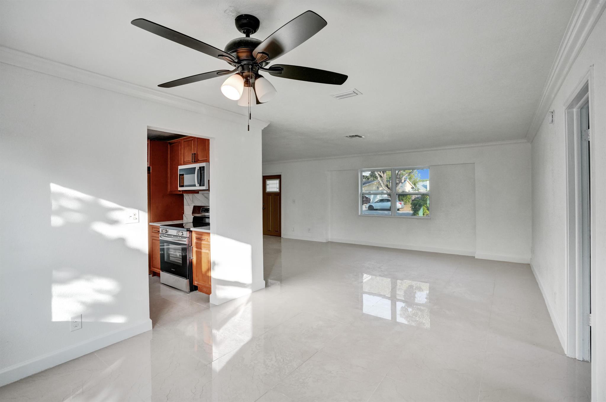 4009 Waverly Drive