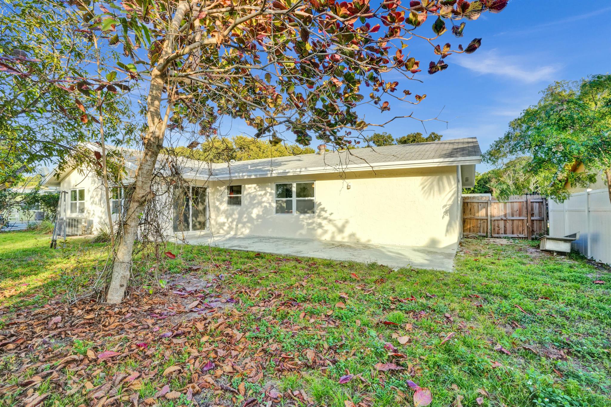 4009 Waverly Drive
