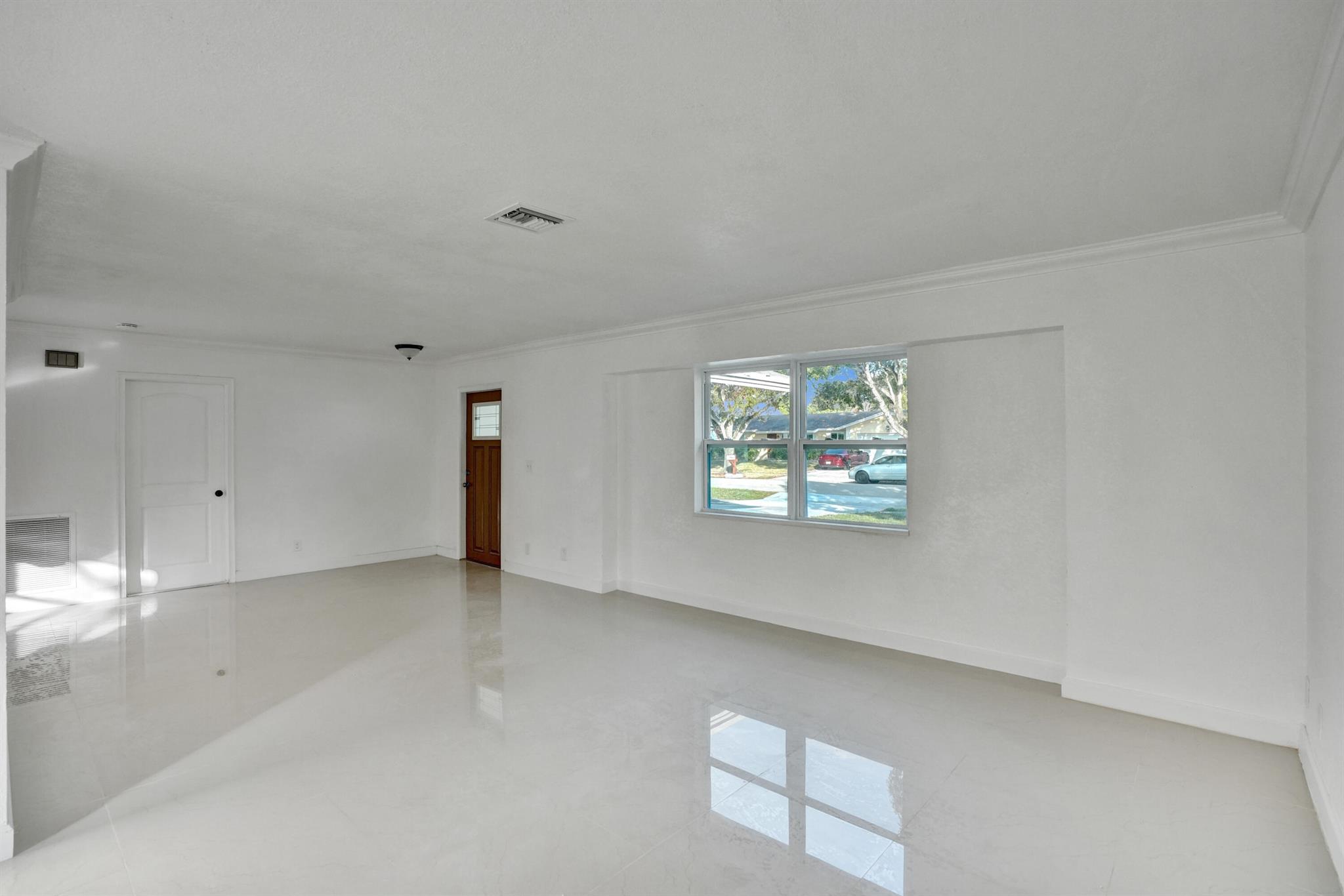 4009 Waverly Drive