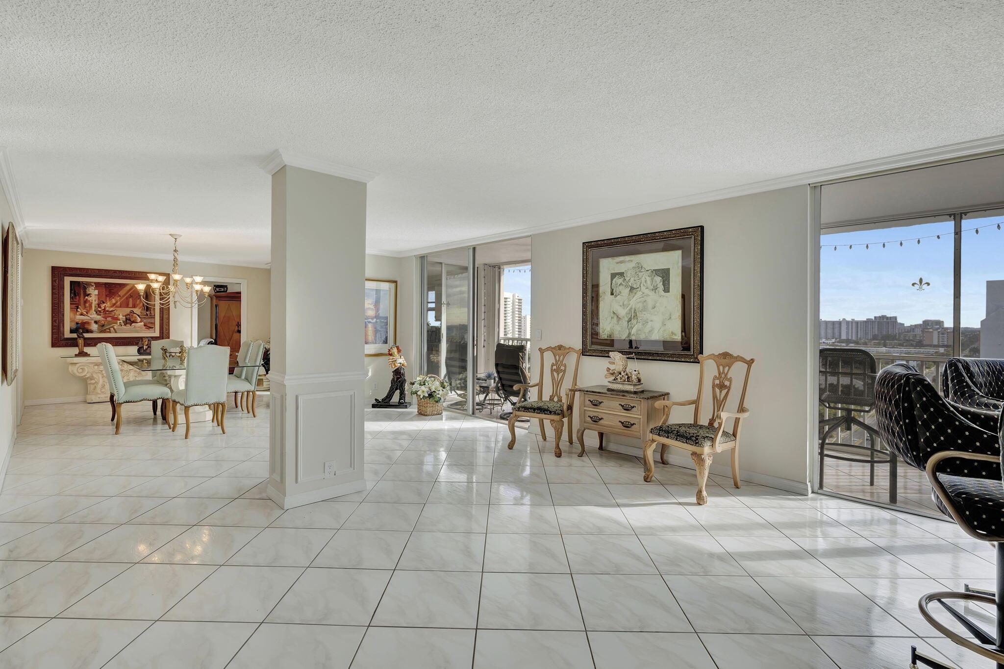 1505 N Riverside Drive 1501