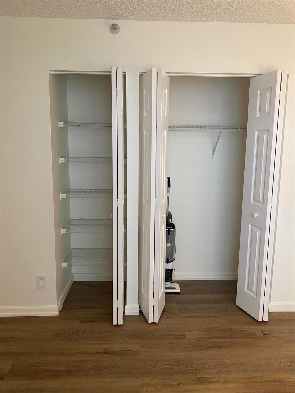 17 Royal Palm Way 305