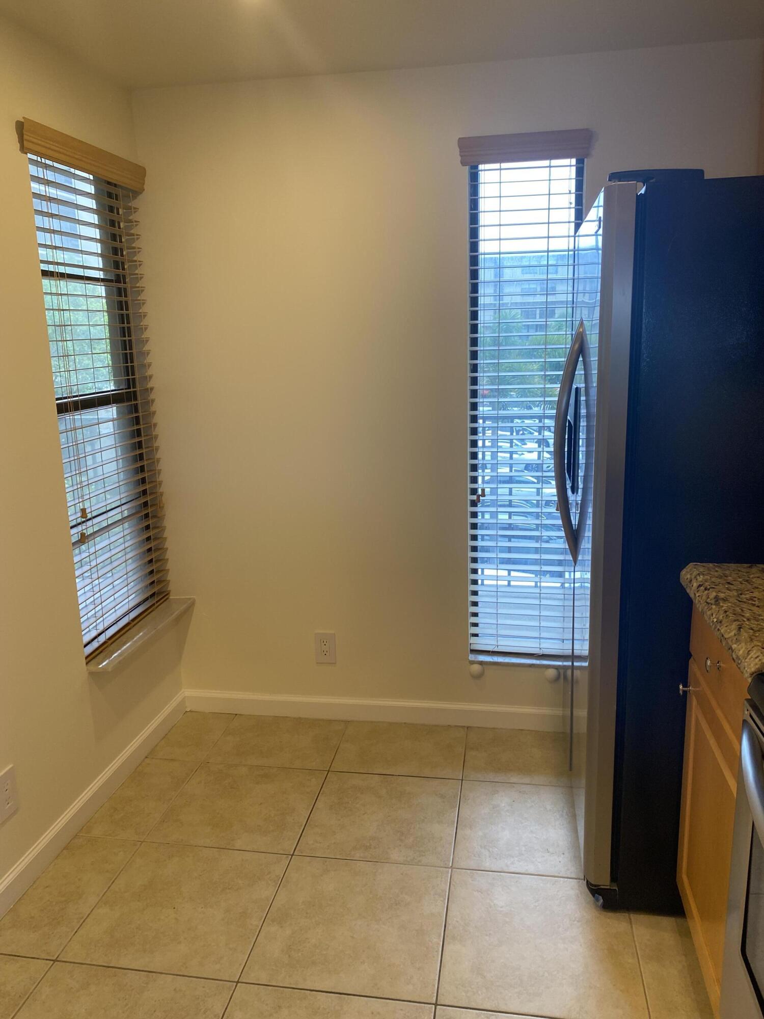 17 Royal Palm Way 305