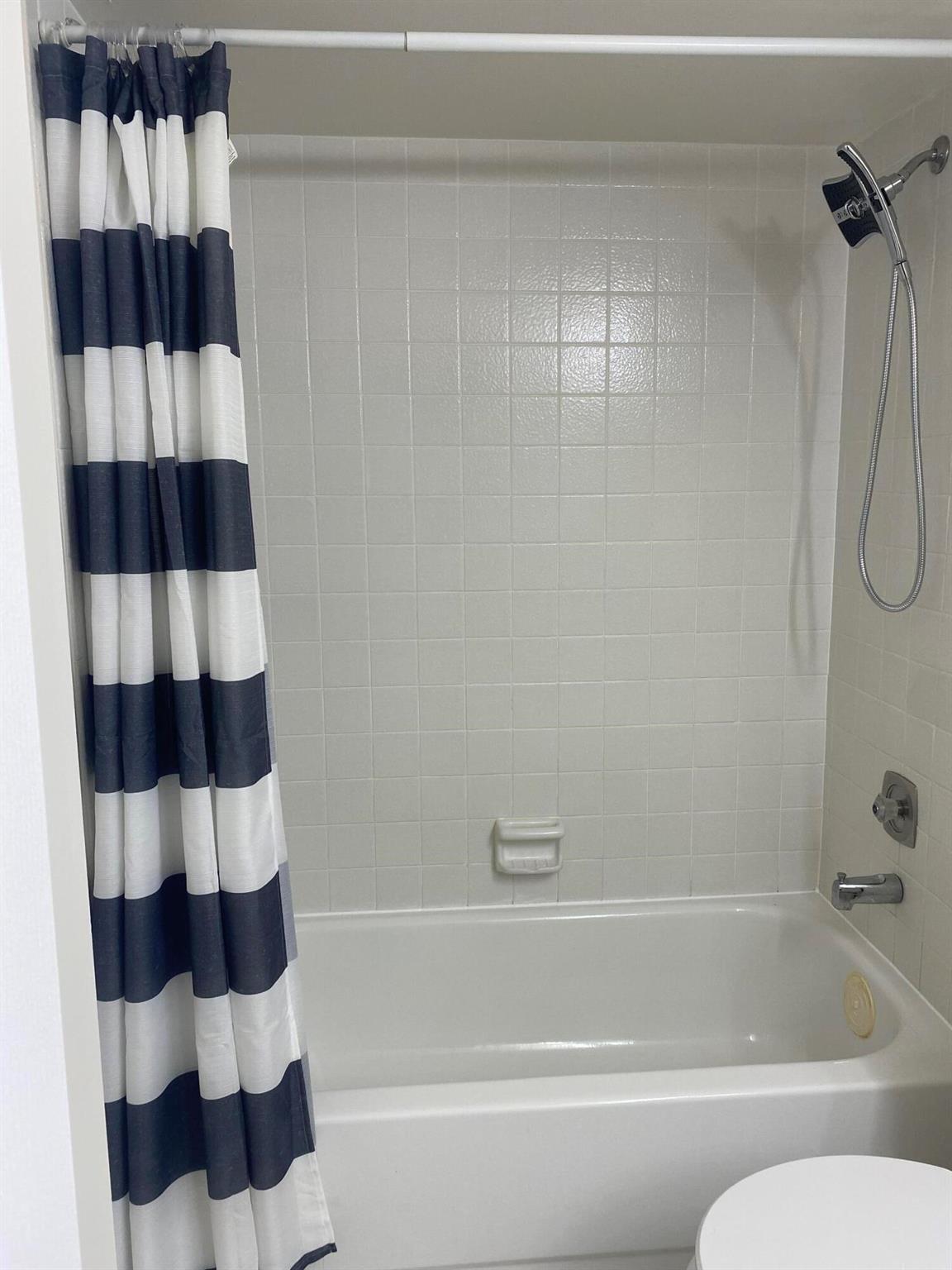 17 Royal Palm Way 305