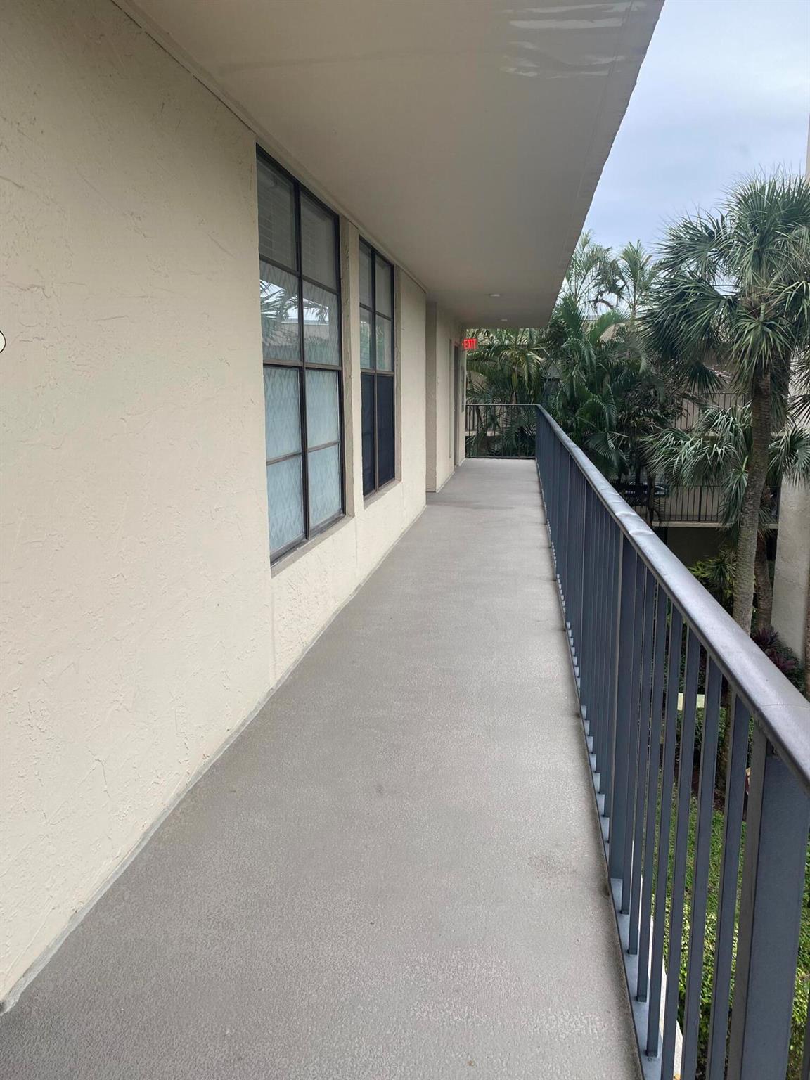 17 Royal Palm Way 305