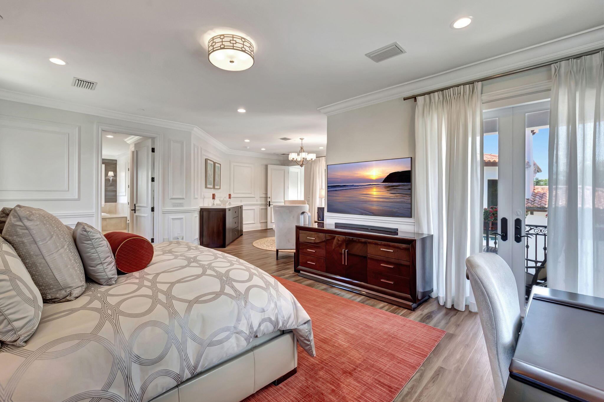 285 NW 6th Street