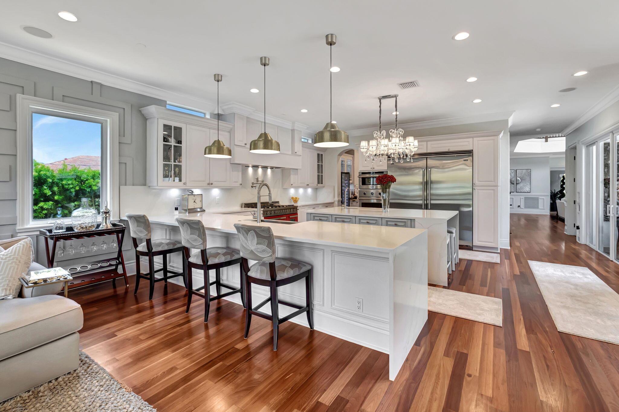 285 NW 6th Street
