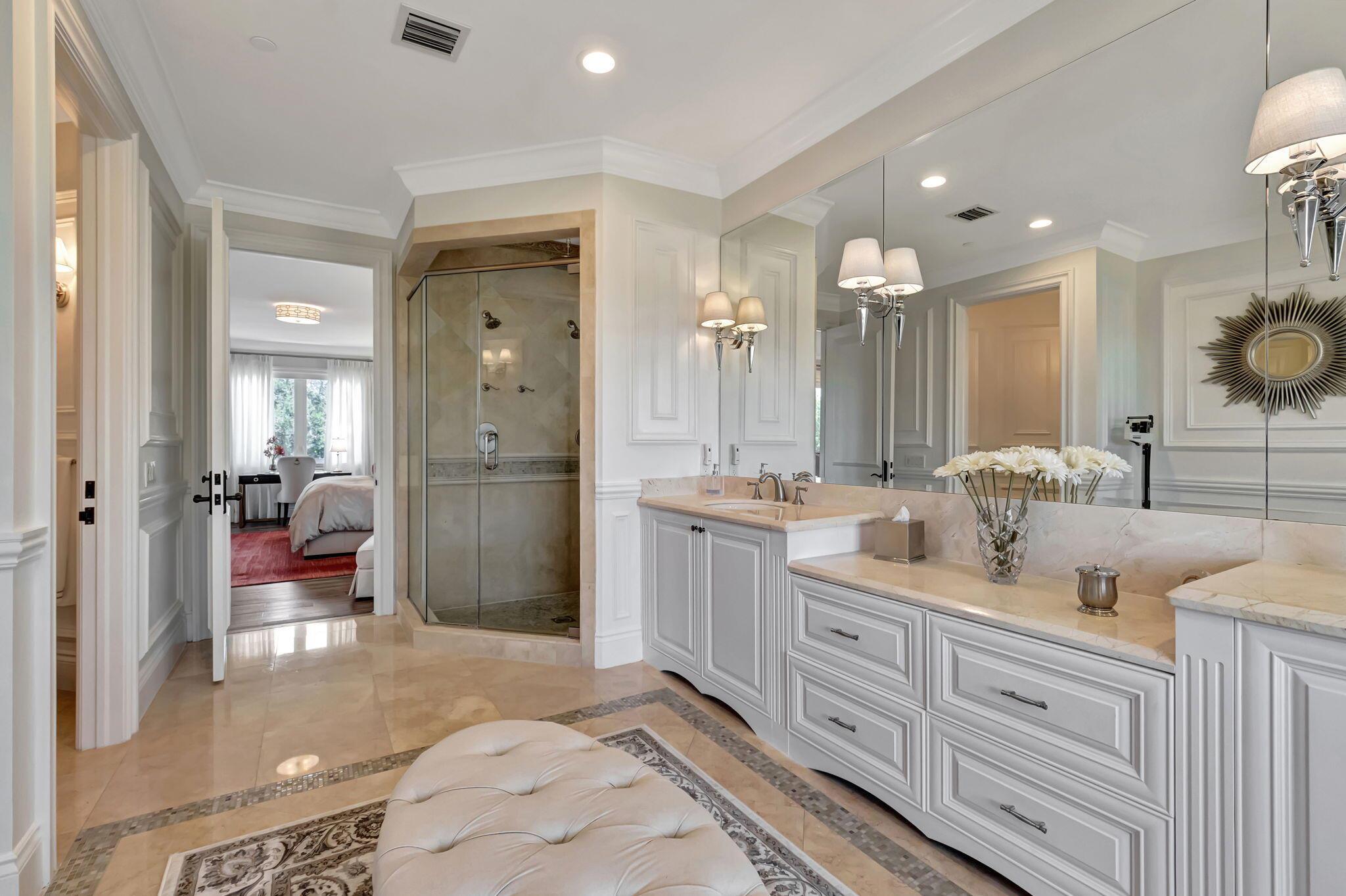 285 NW 6th Street