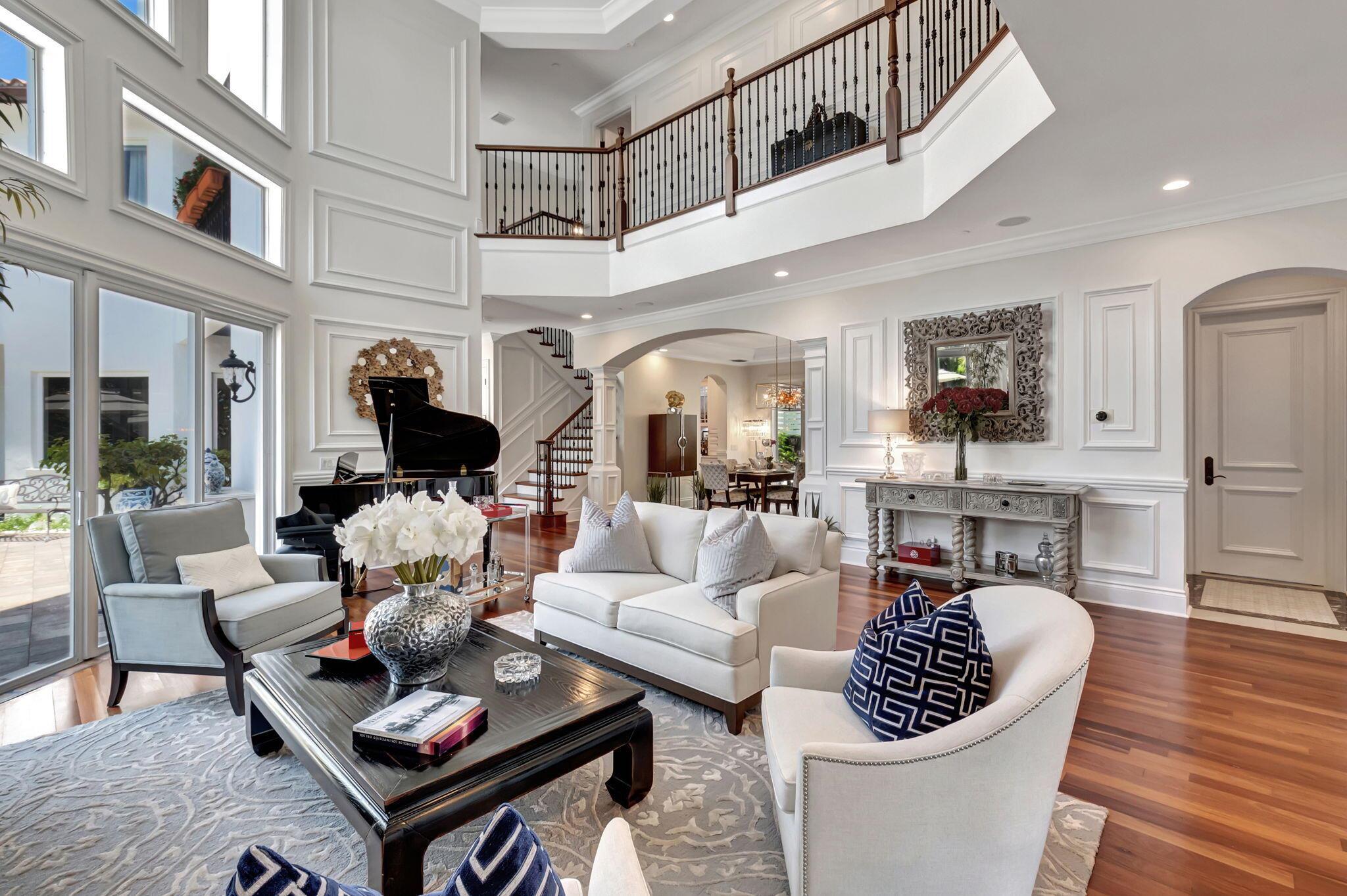 285 NW 6th Street
