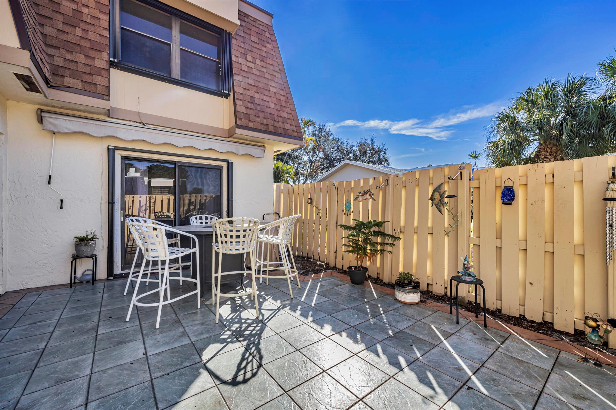 825 NW 30th Avenue A