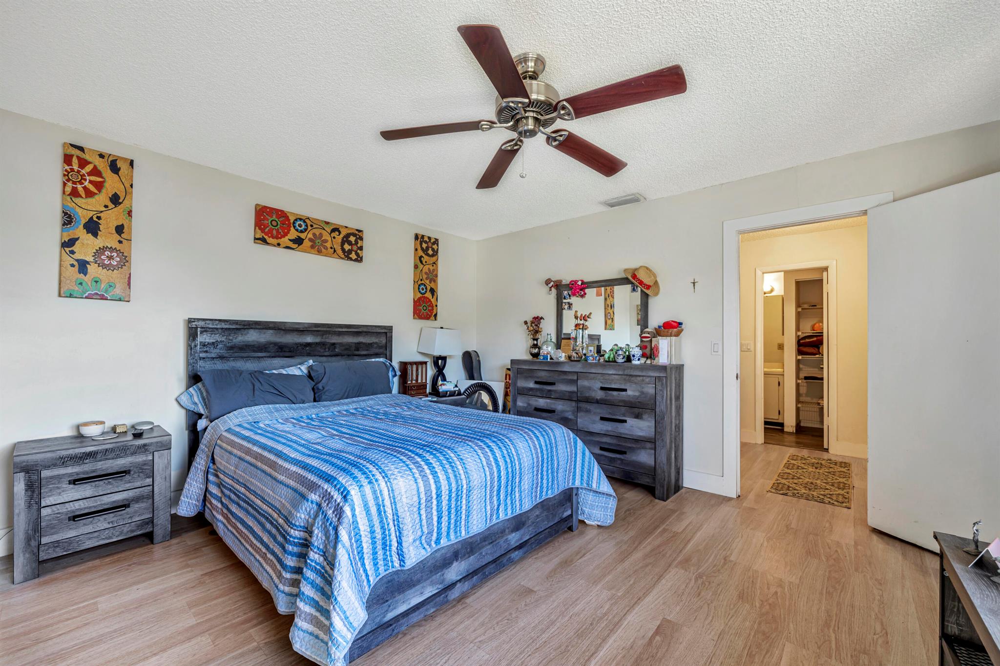 825 NW 30th Avenue A