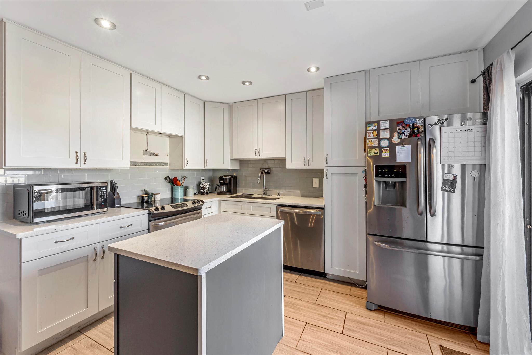 825 NW 30th Avenue A