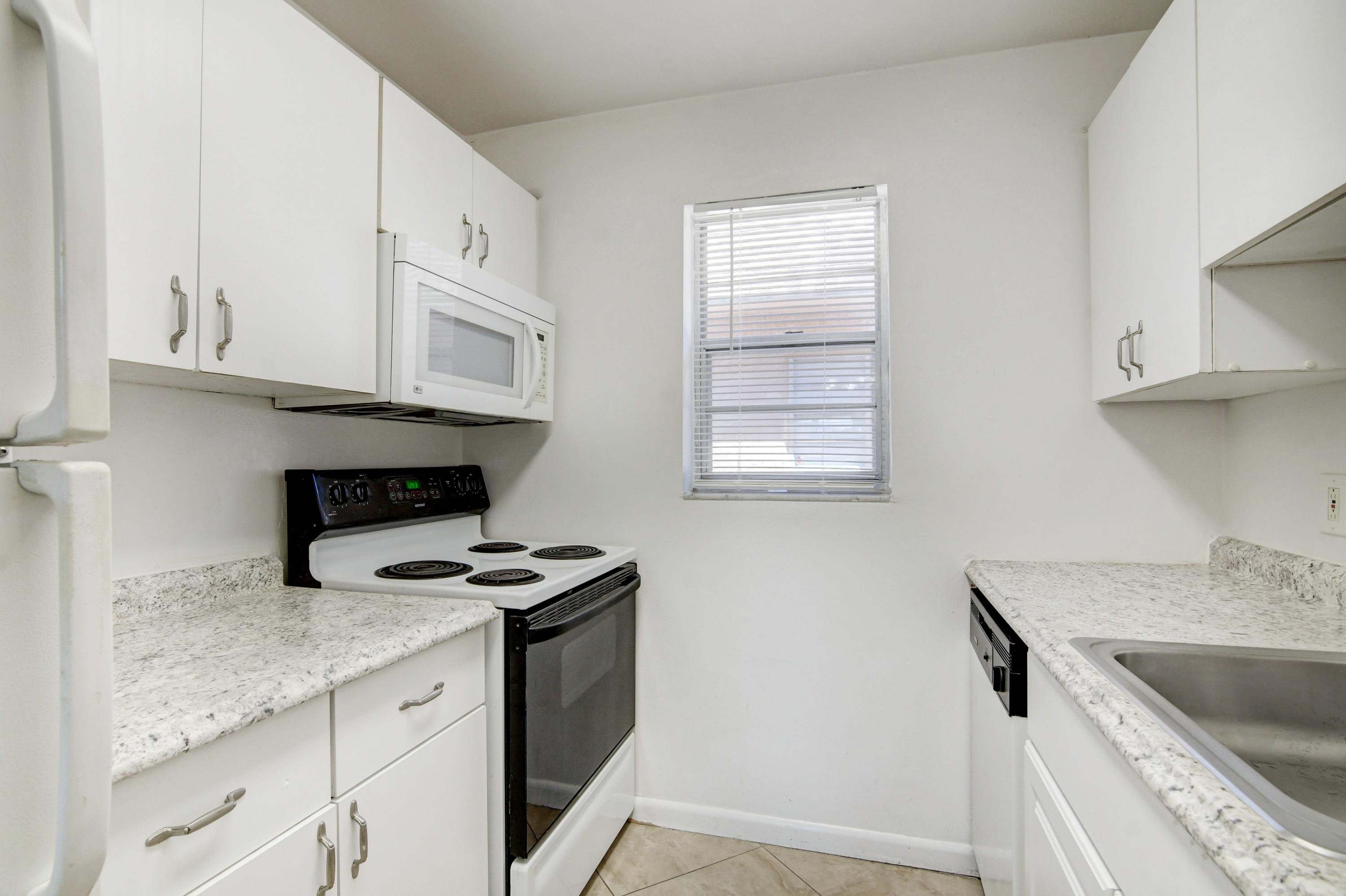 600 SW 2nd Avenue 240