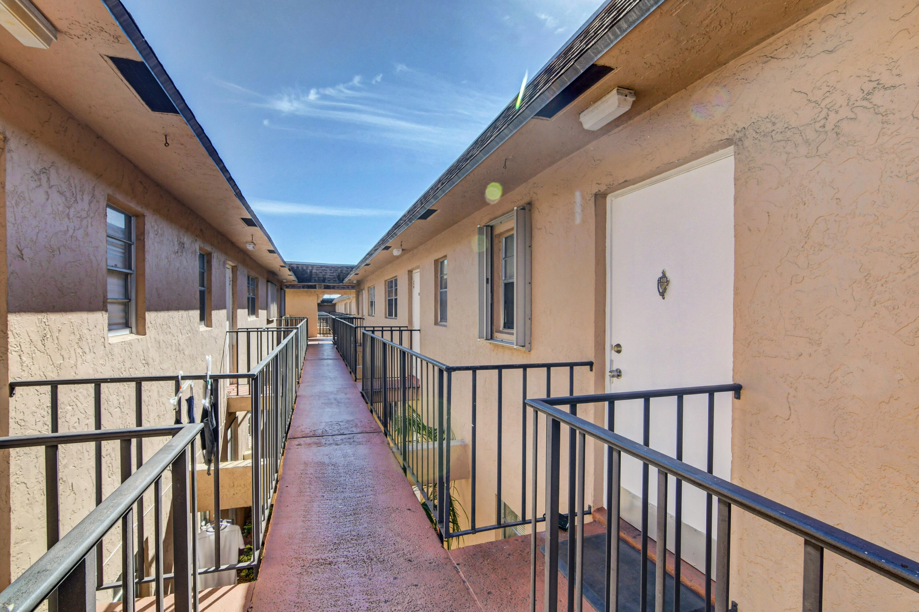 600 SW 2nd Avenue 240