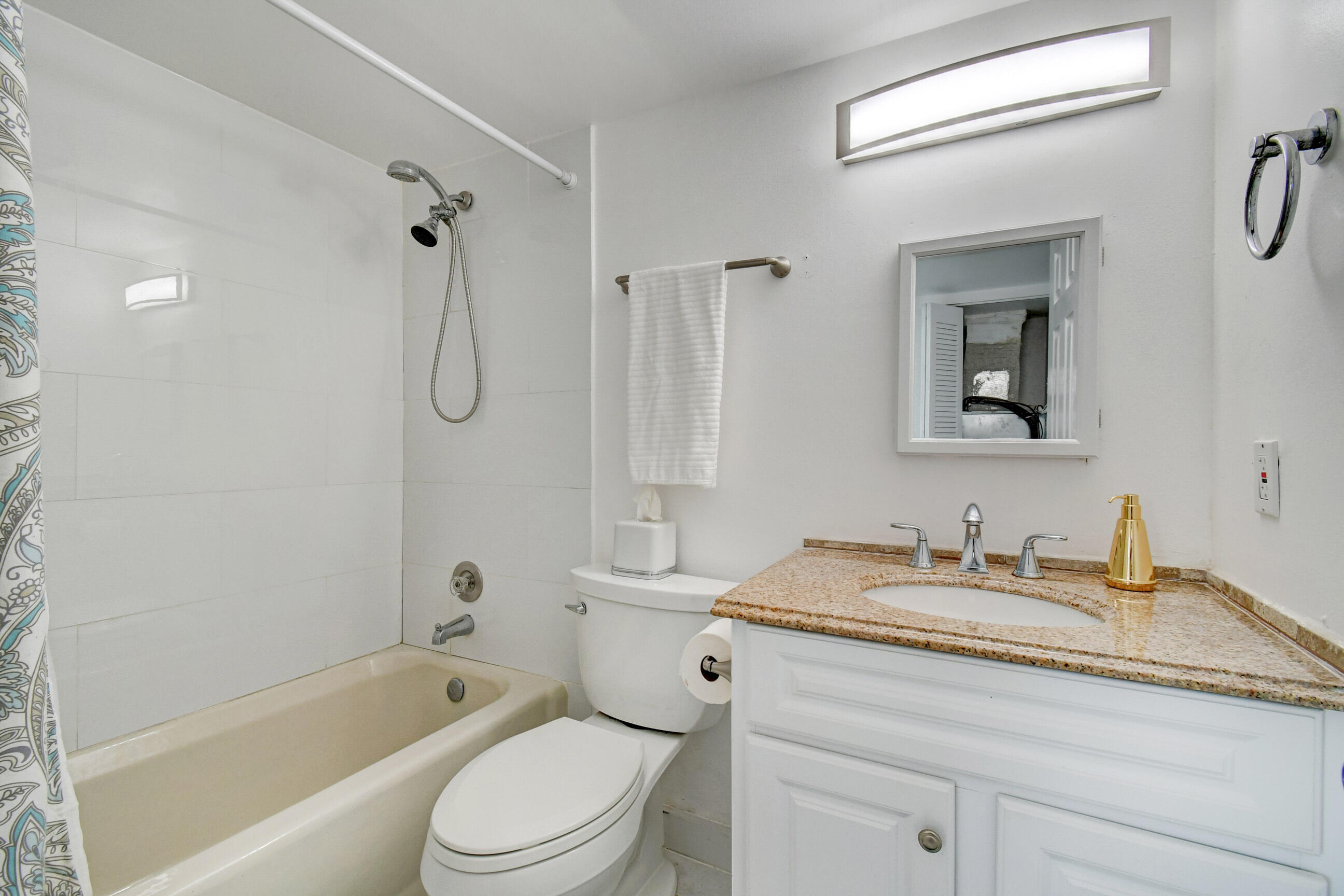 550 SW 2nd Avenue 132