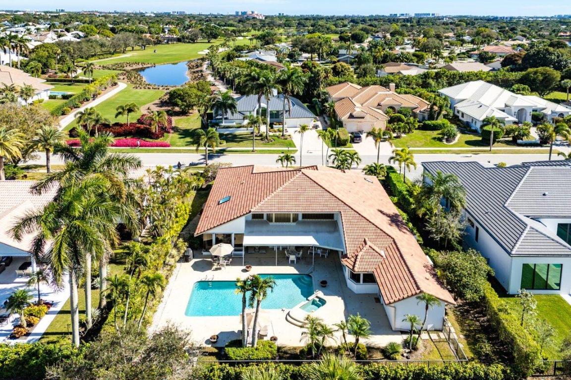 4627 Bocaire Boulevard