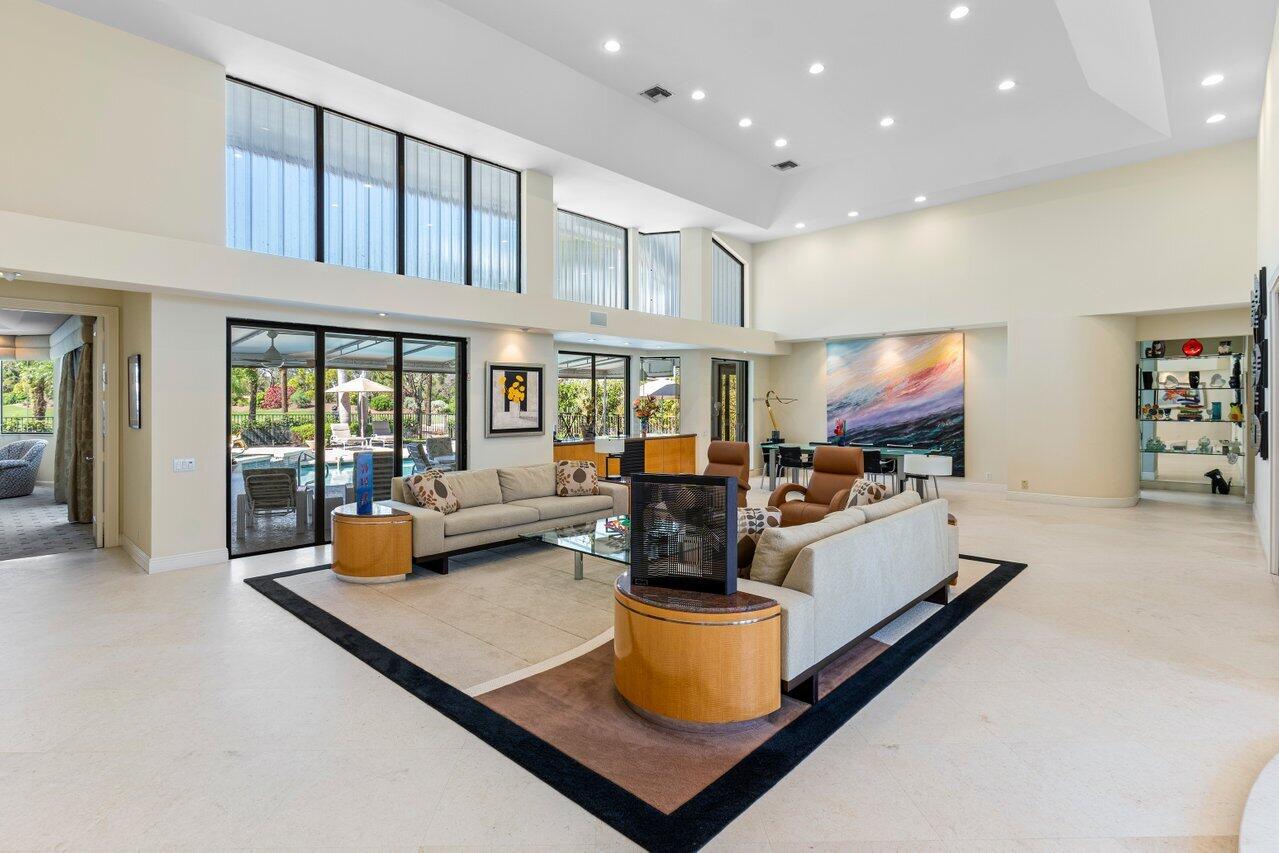 4627 Bocaire Boulevard