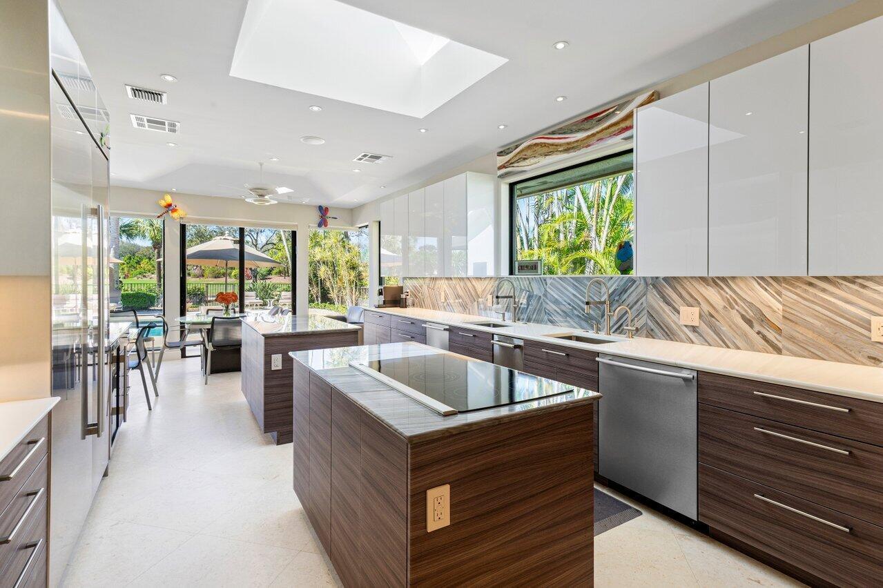 4627 Bocaire Boulevard