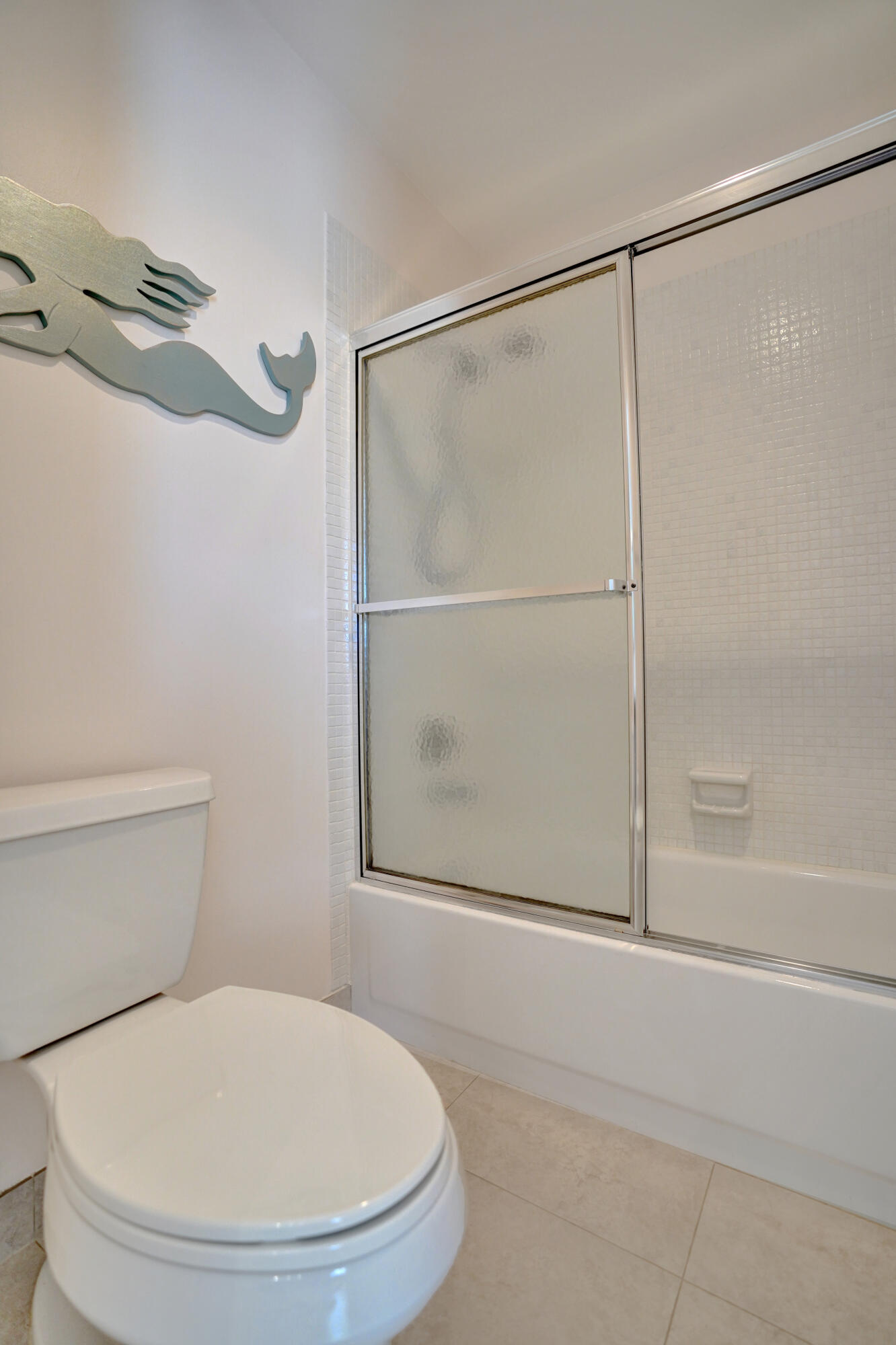 1100 Mahogany Way 204