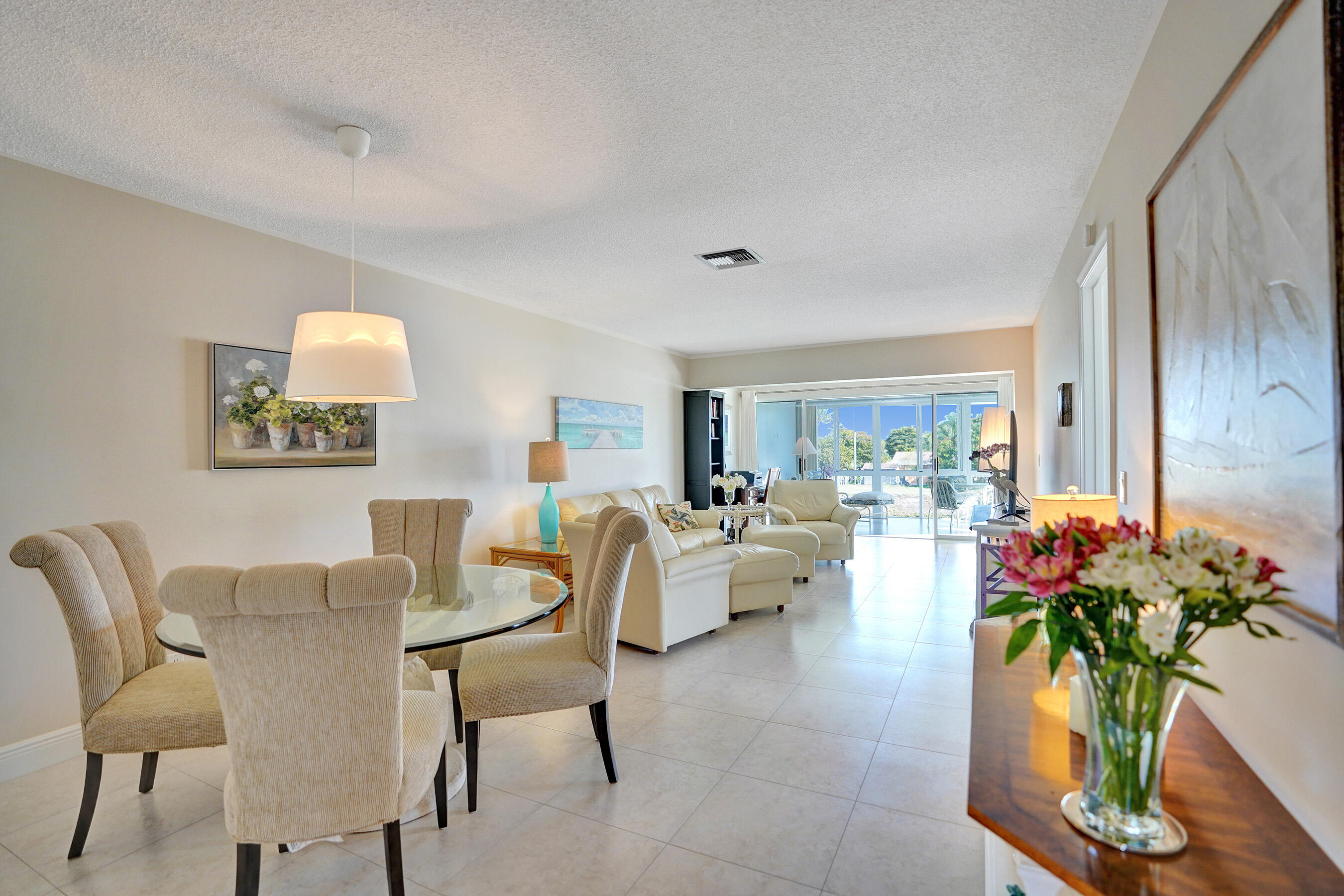 1100 Mahogany Way 204