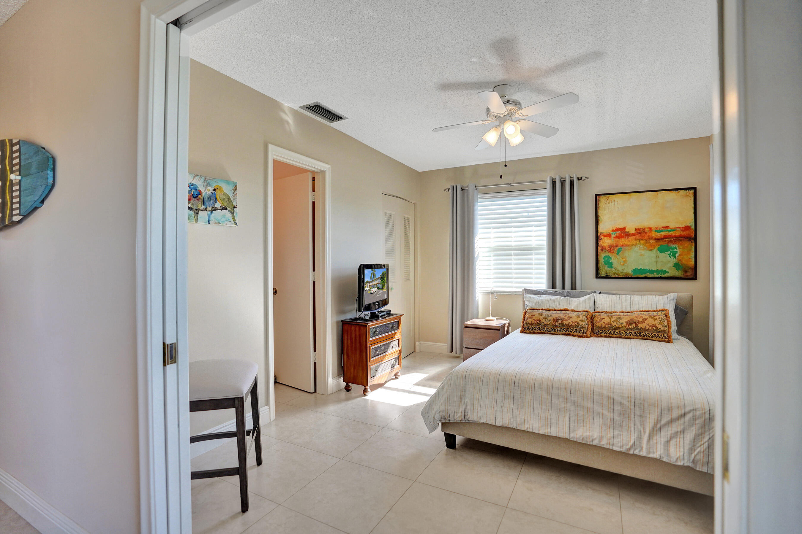 1100 Mahogany Way 204