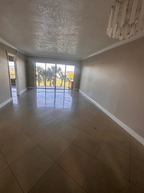 1101 Crystal Lake Drive 303