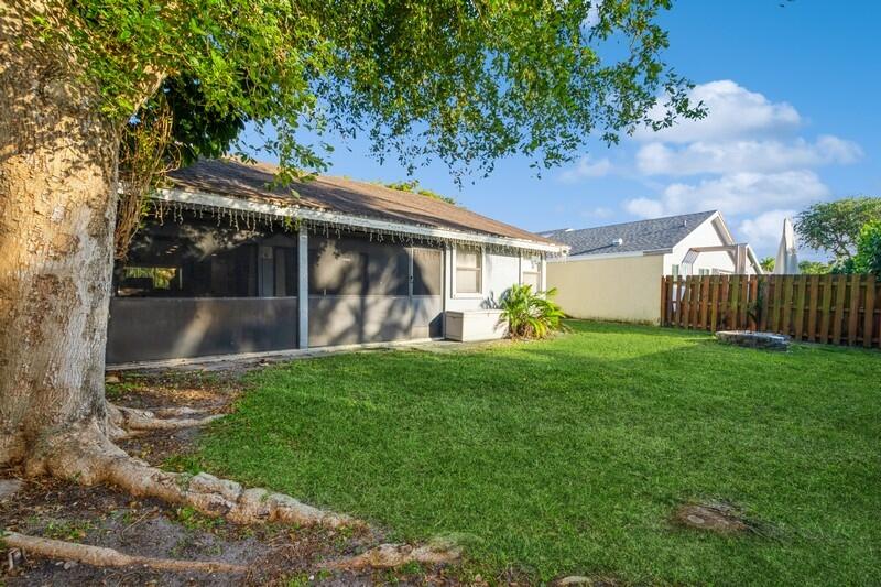 1060 NW 19th Terrace