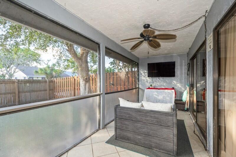1060 NW 19th Terrace