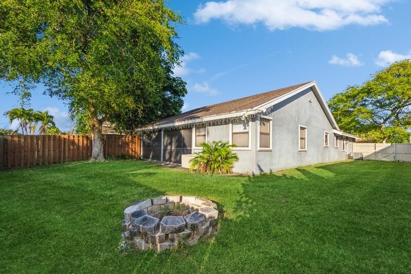 1060 NW 19th Terrace
