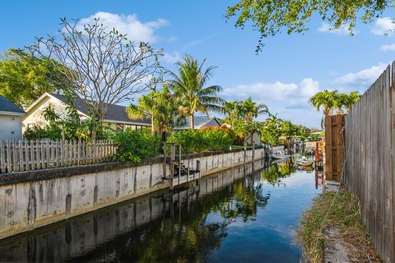 1060 NW 19th Terrace
