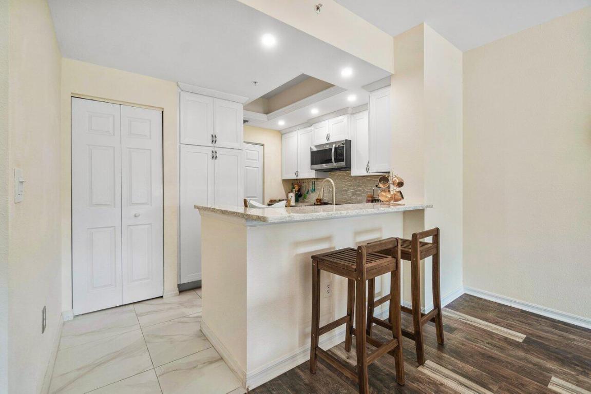 2809 Amalei Drive 101