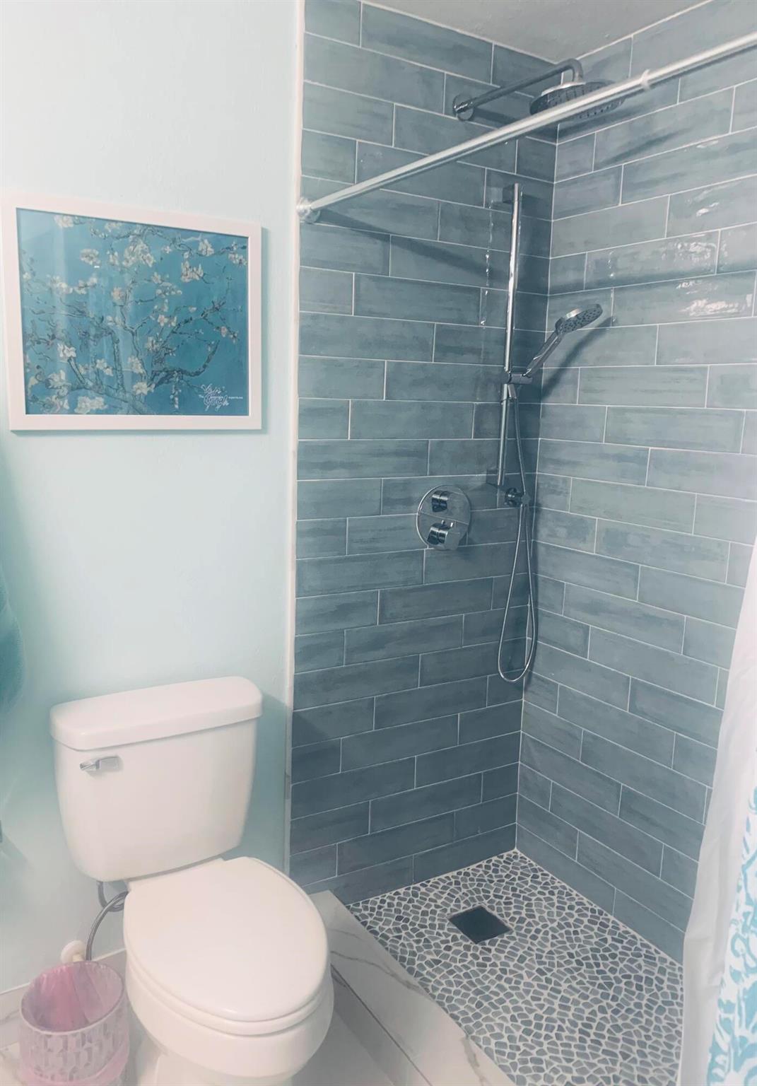 2809 Amalei Drive 101