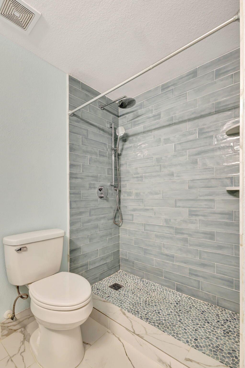 2809 Amalei Drive 101