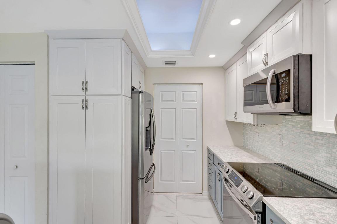 2809 Amalei Drive 101