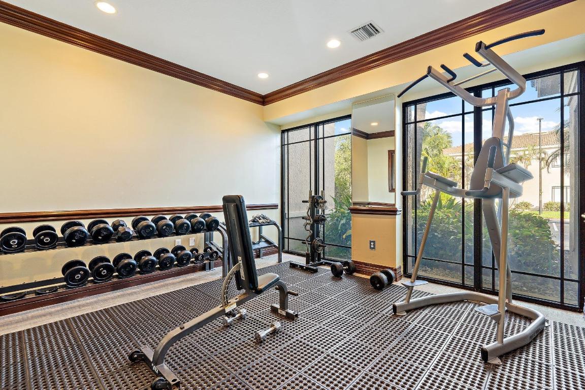 2809 Amalei Drive 101