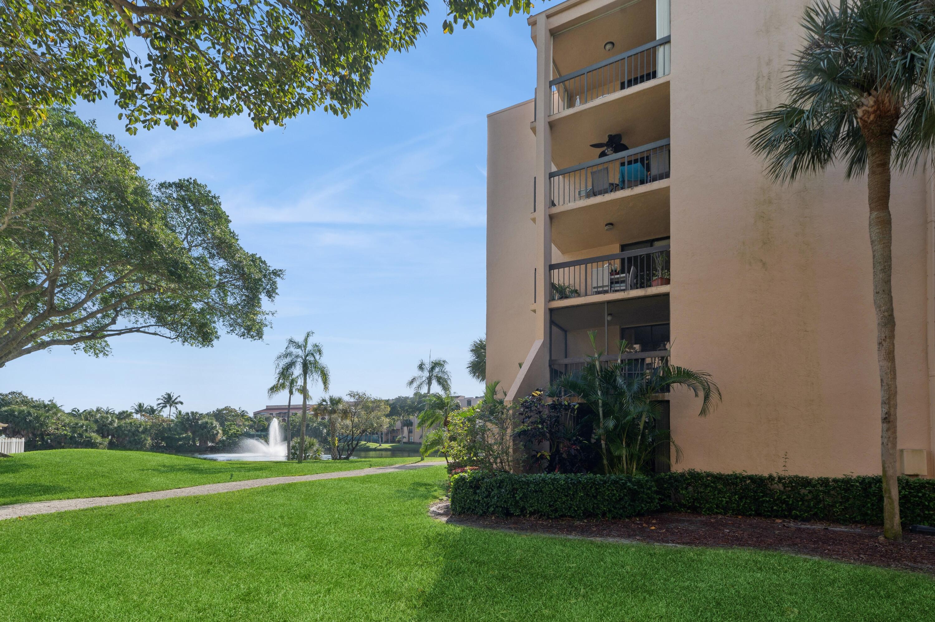 2455 Lindell Boulevard 3302