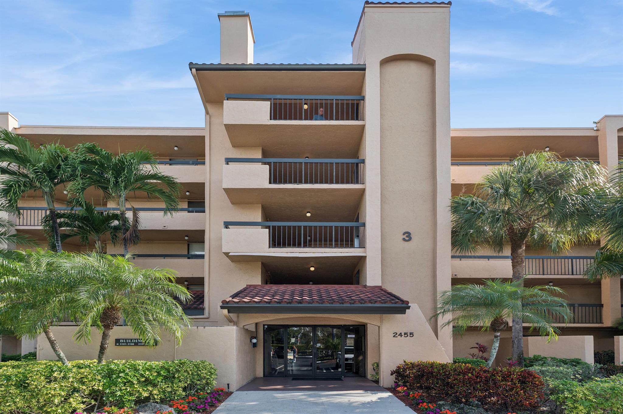 2455 Lindell Boulevard 3302