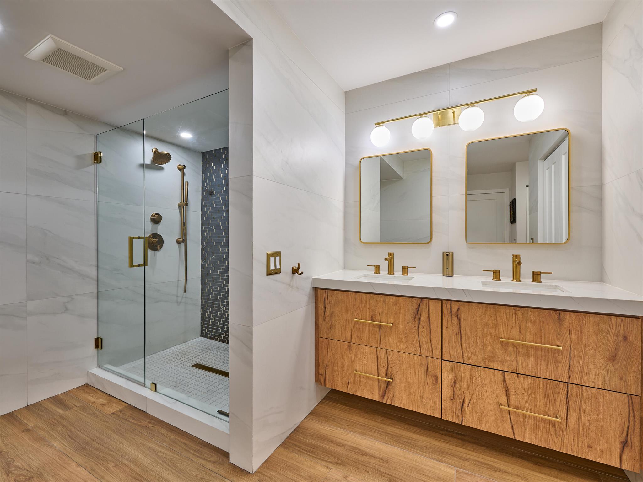 8206 Casa Del Lago 23-A