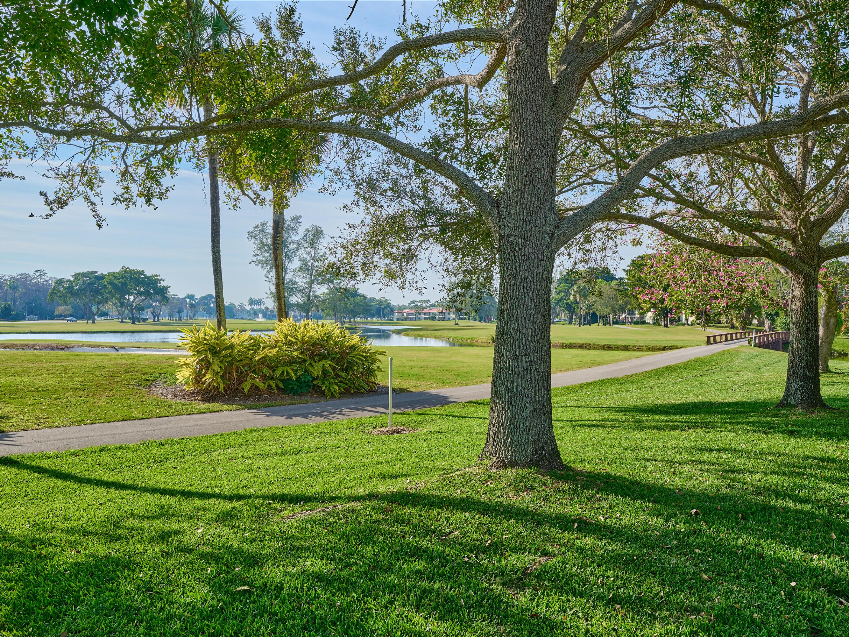 8206 Casa Del Lago 23-A