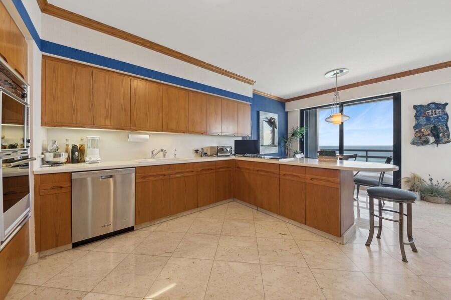 1500 S Ocean Boulevard S-1602