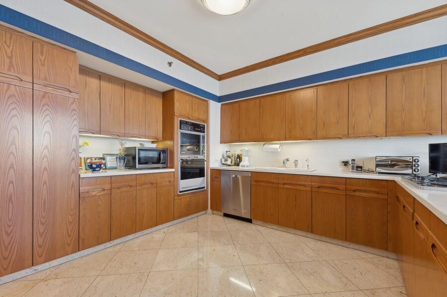 1500 S Ocean Boulevard S-1602