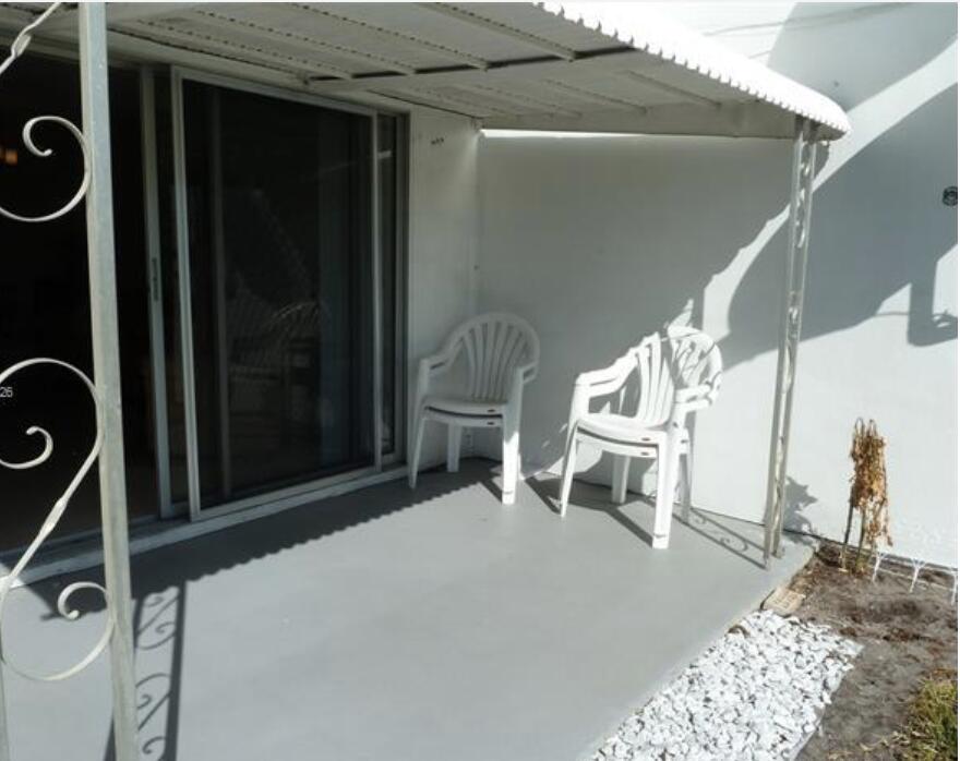 2800 W Golf Boulevard 123