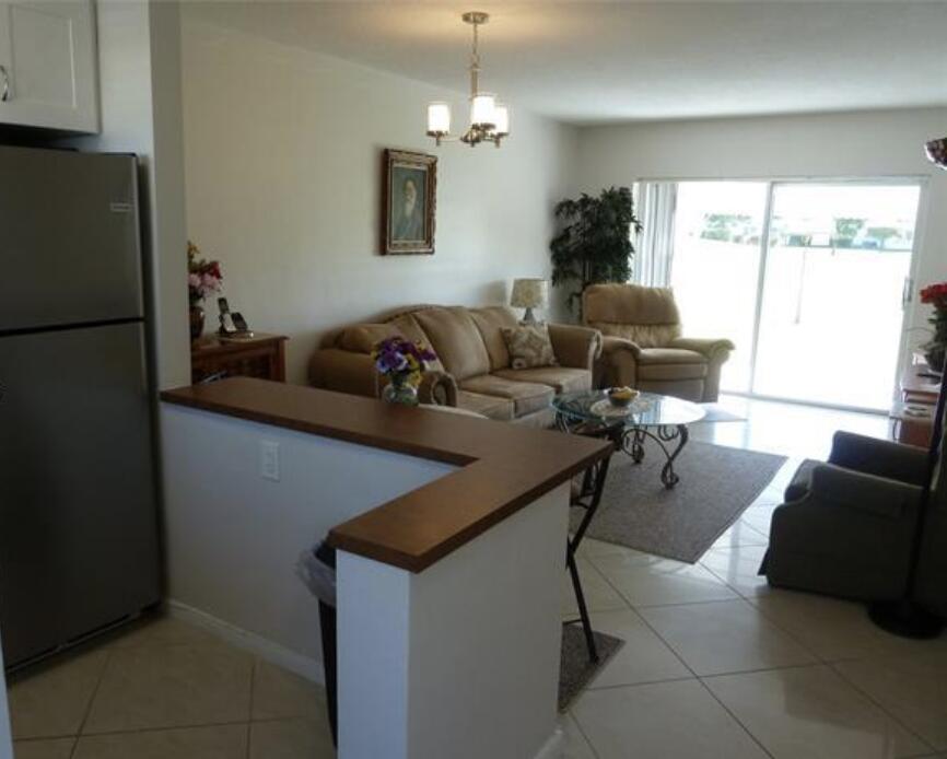 2800 W Golf Boulevard 123