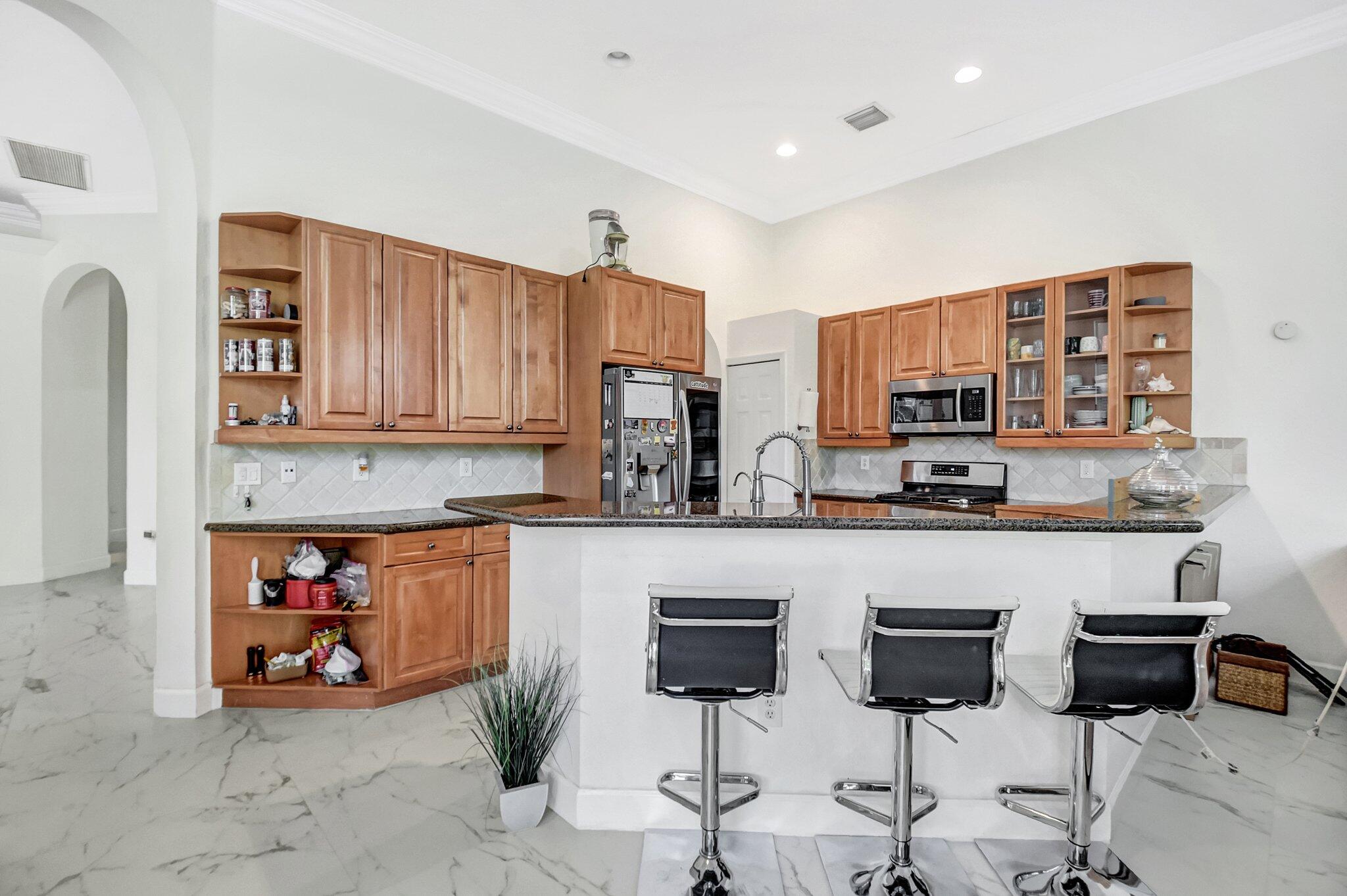 447 Pine Tree Court S
