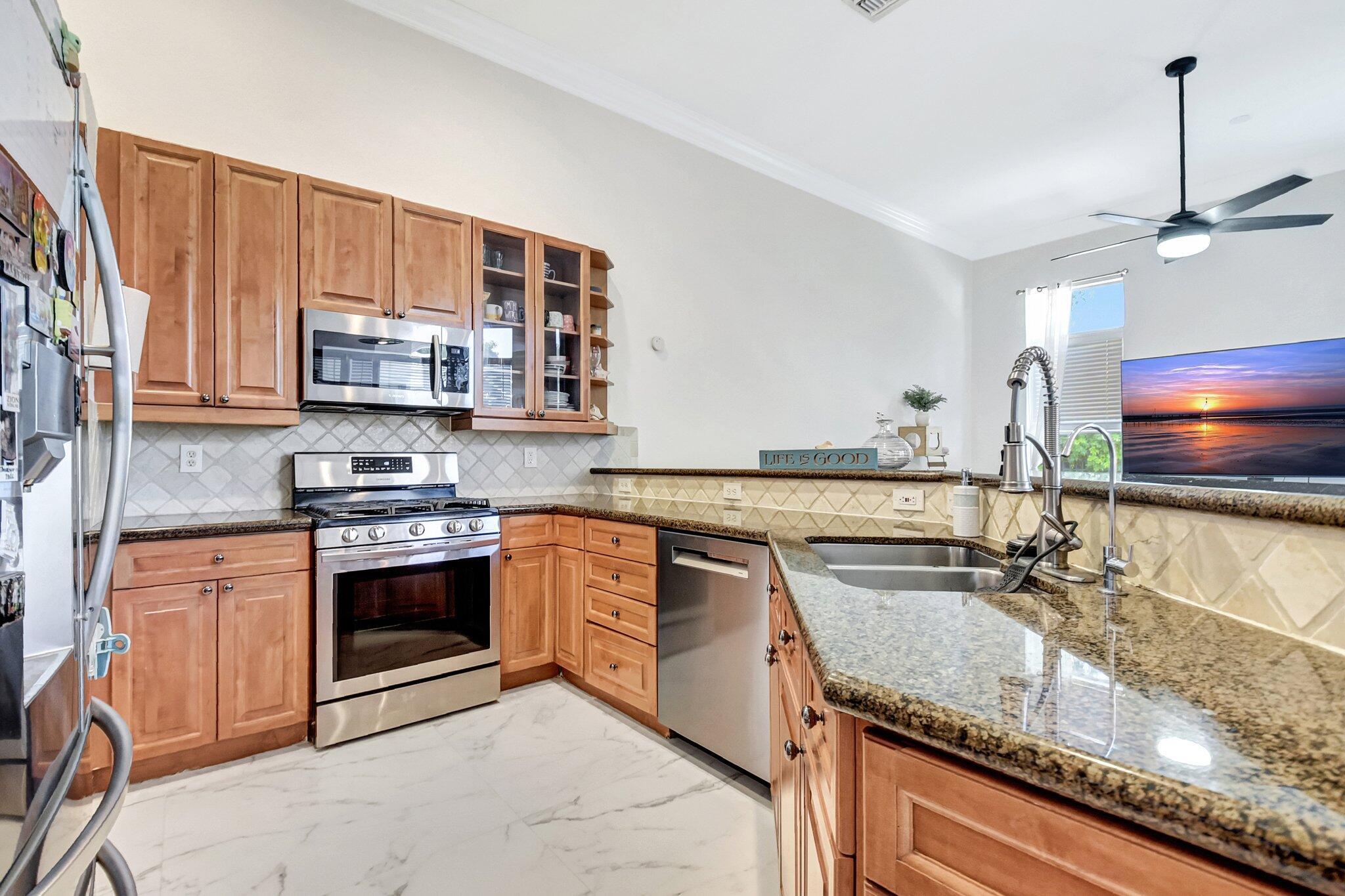 447 Pine Tree Court S