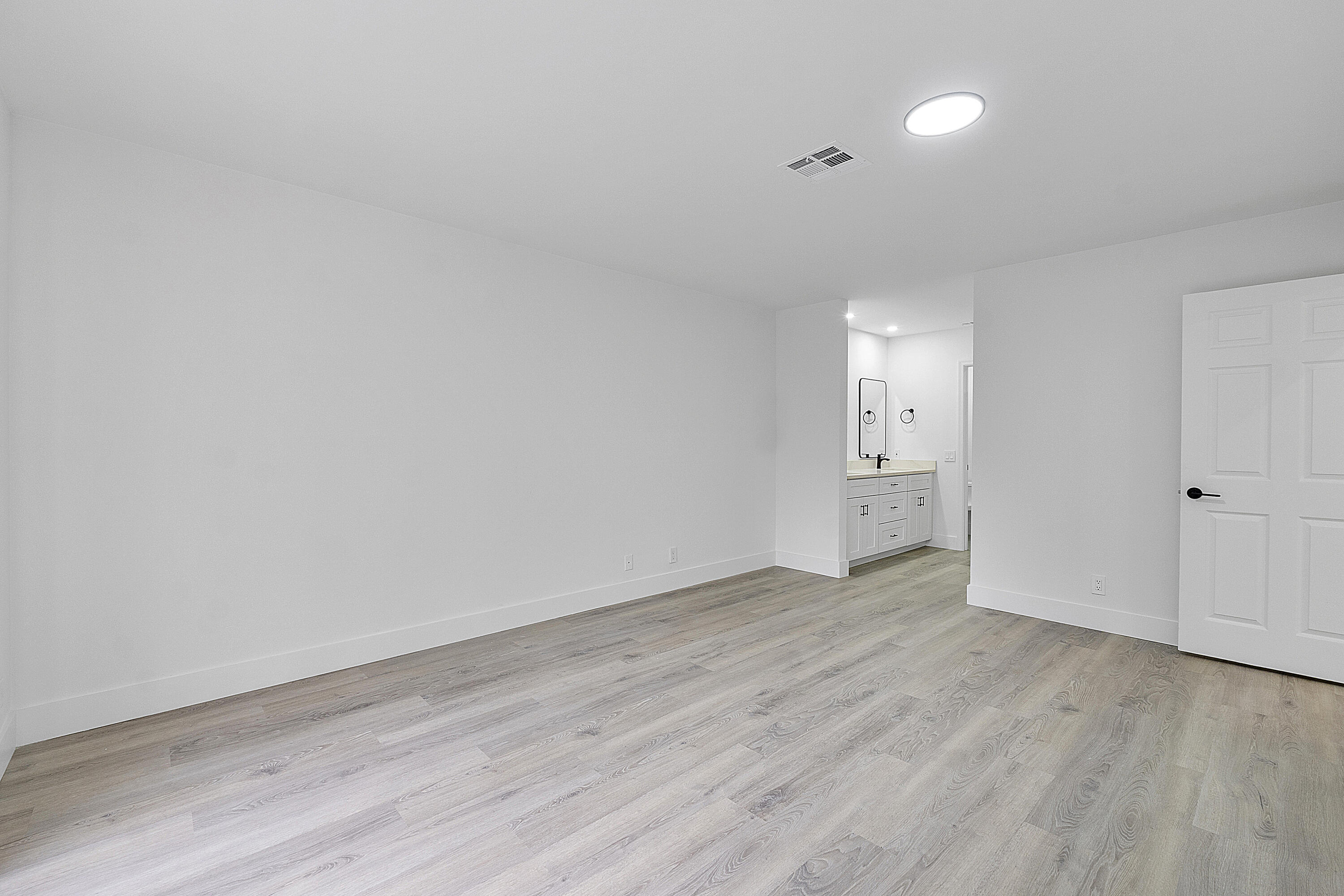 3127 Kingswood Terrace