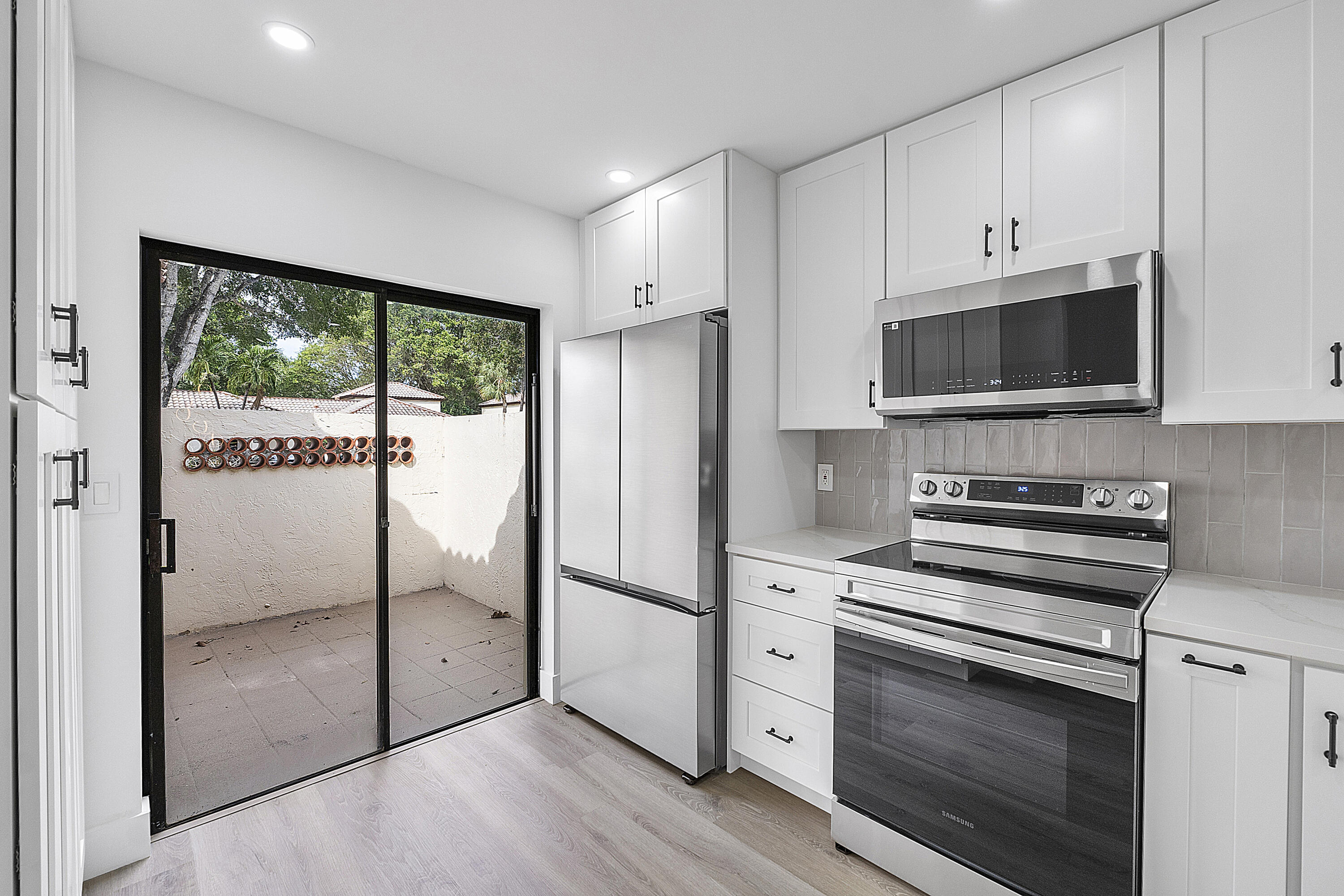 3127 Kingswood Terrace
