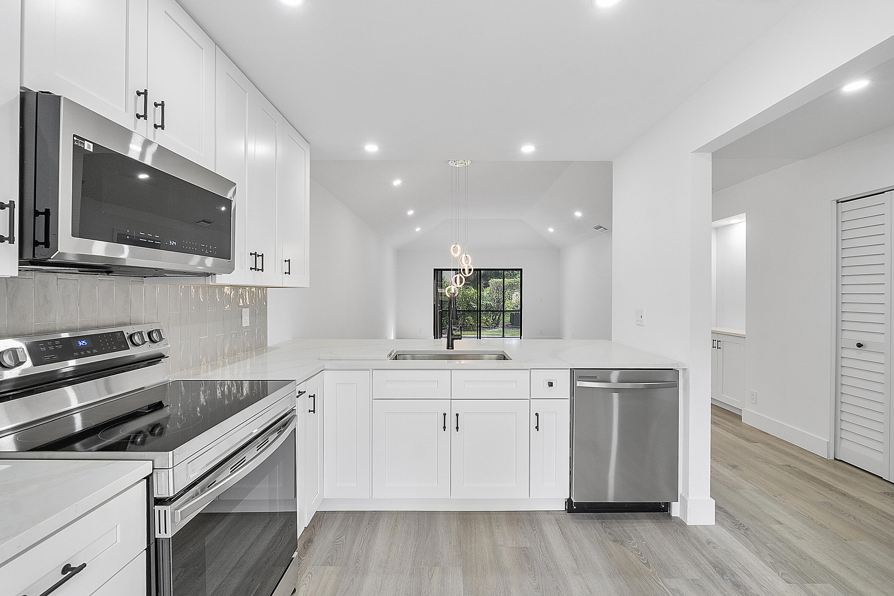 3127 Kingswood Terrace