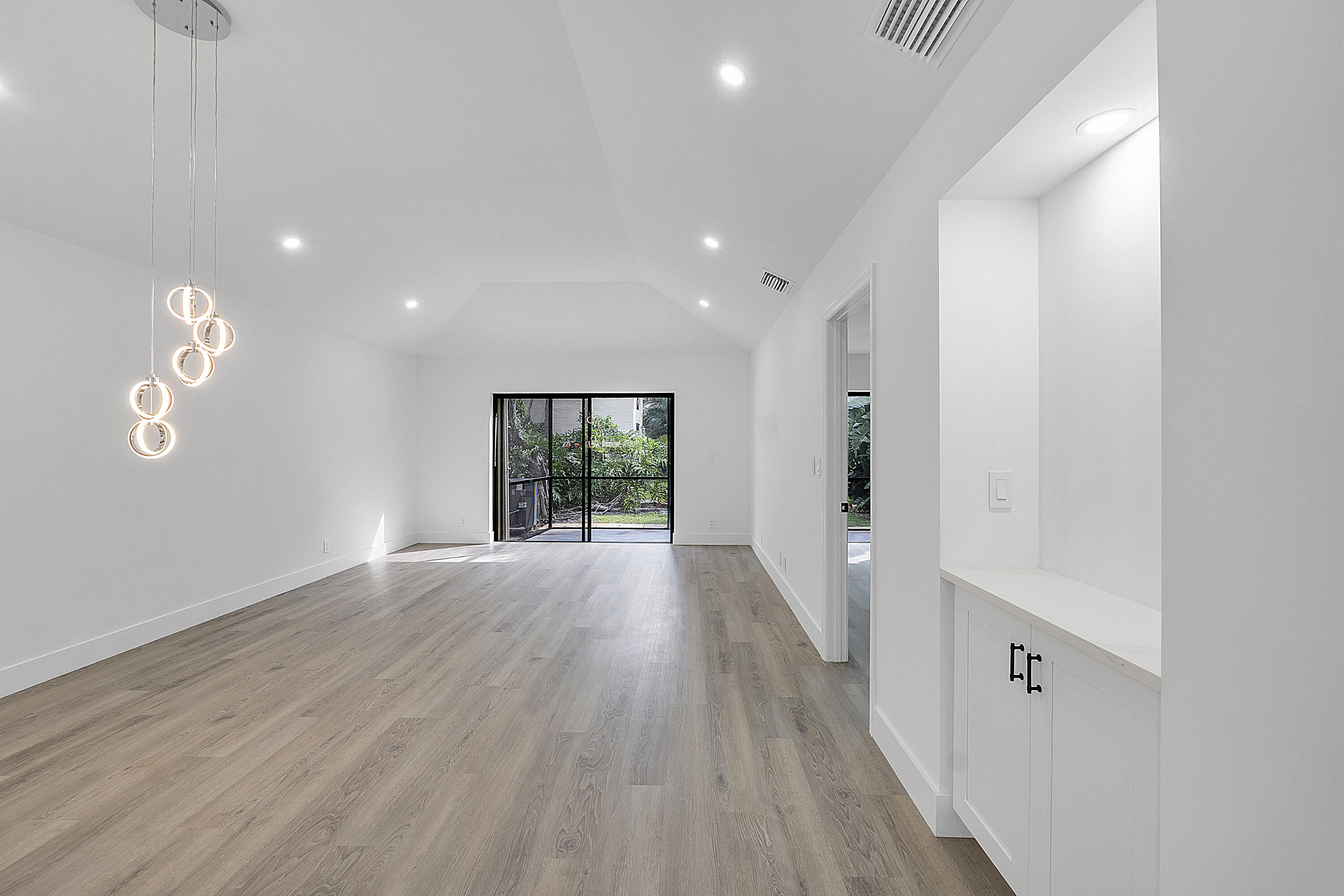 3127 Kingswood Terrace