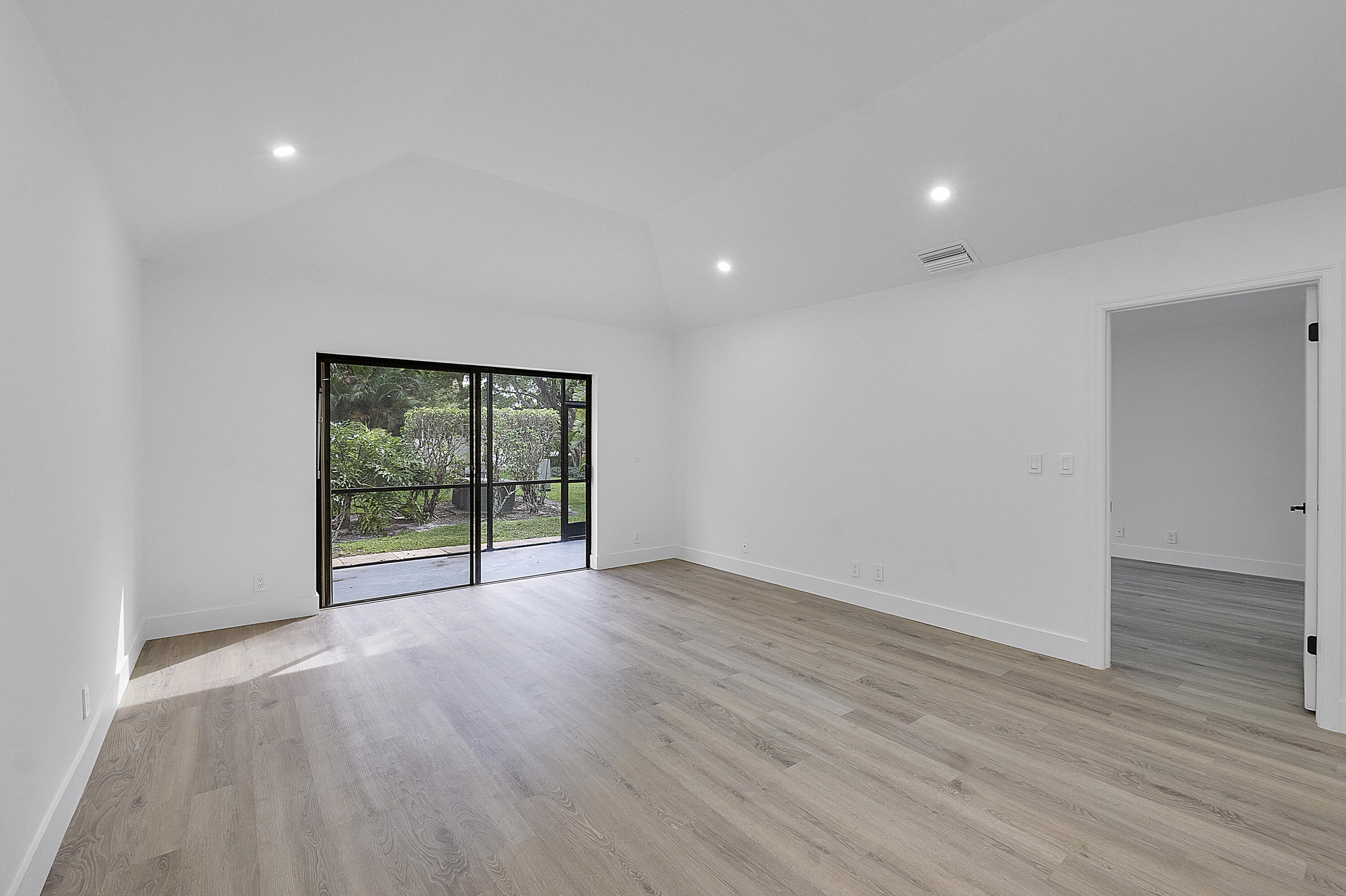 3127 Kingswood Terrace