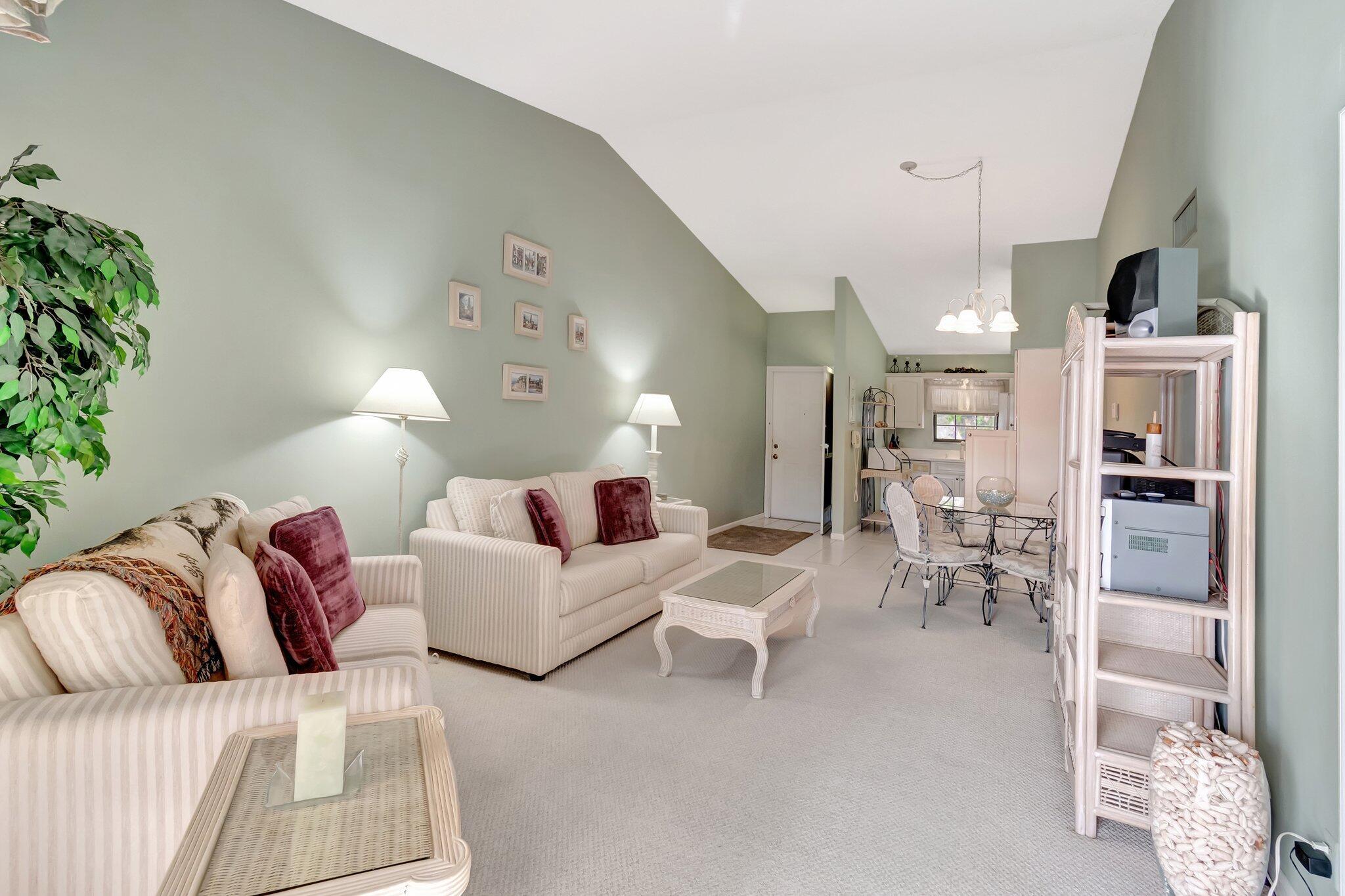 330 Palmwood Place 207